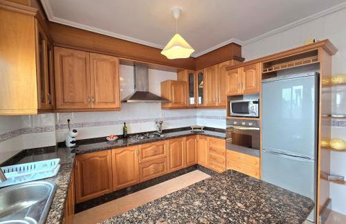 BeachFront Mediterranean Retreat - Foto 35