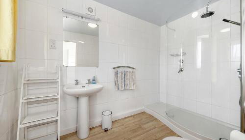 Stunning House Seconds from beach, Sleeps up to 12 - Foto 5