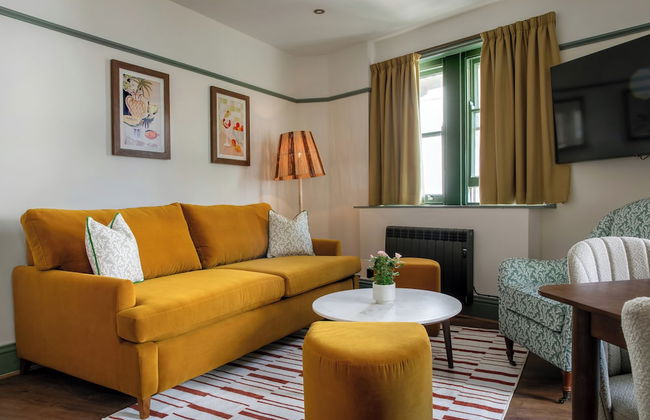 Round House Apartments - Photo 37