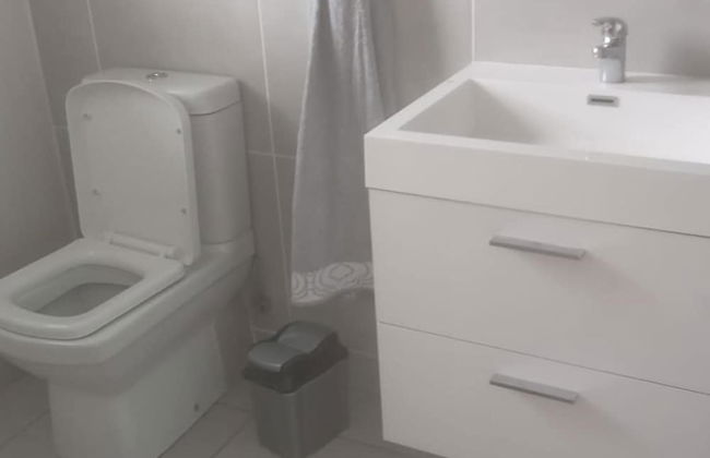 Pool-bbq-3br-2baths-parking-safe-family-friendly - Photo 15