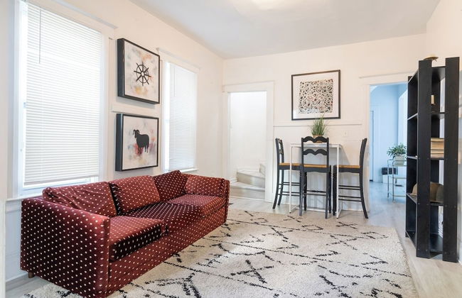 Spacious 4BR Family Home in Detroit Wifi & Parking - Foto 18