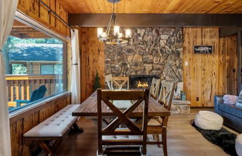 Cozy Cabin near Resorts and The Village +Mtn views - Foto 3