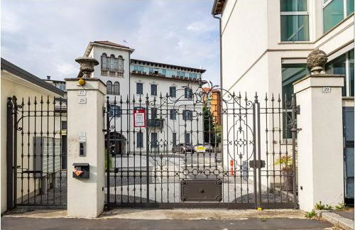 LUX Apartment 2 Milano Metro M2 - Photo 1