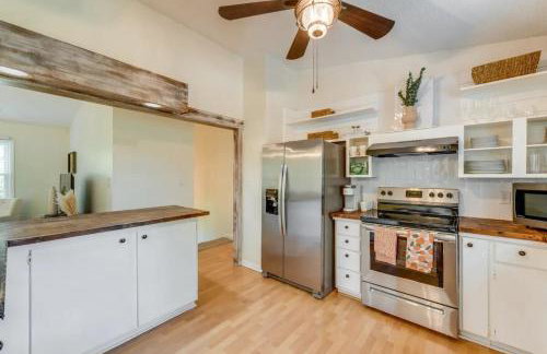 Pet-Friendly Mooresville Escape with Fenced Yard and Lake Access - Foto 22