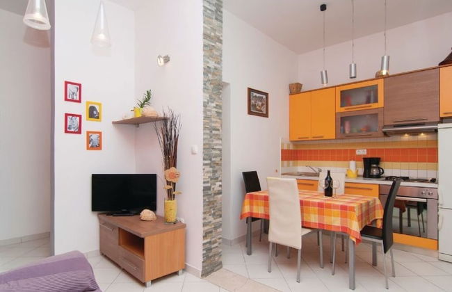 Apartments Roko - Standard One Bedroom Apartment With Shared Terrace - Foto 3