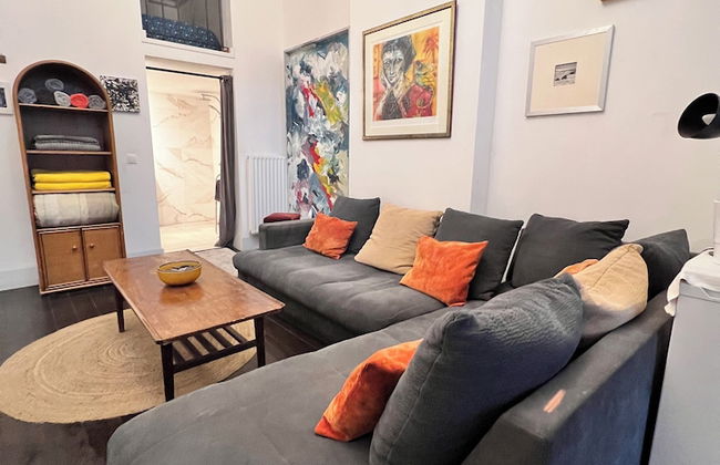 Chic Comfortable Loft and Natural Light - Photo 15