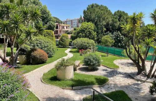 Magnificent 3 Rooms-Sea View-Terrace-Pool - Photo 22