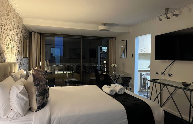 Sydney Hyde Park Paxsafe Apartments - Photo 34