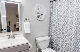Modern 2 en suite townhome near DT Raleigh - Foto 19