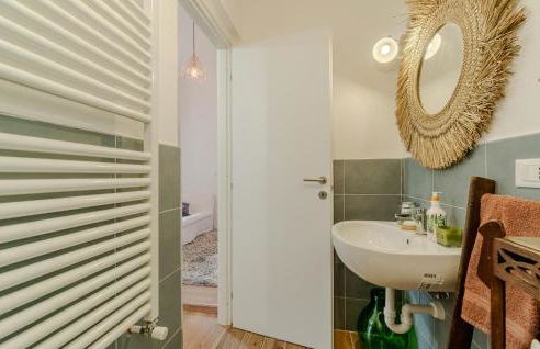 Gorgeous Home In Dego With Wifi - Photo 31