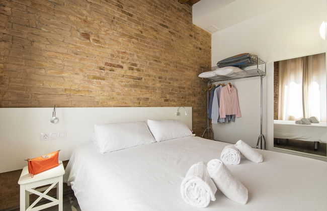 Happy People Sagrada Familia - Foto 73