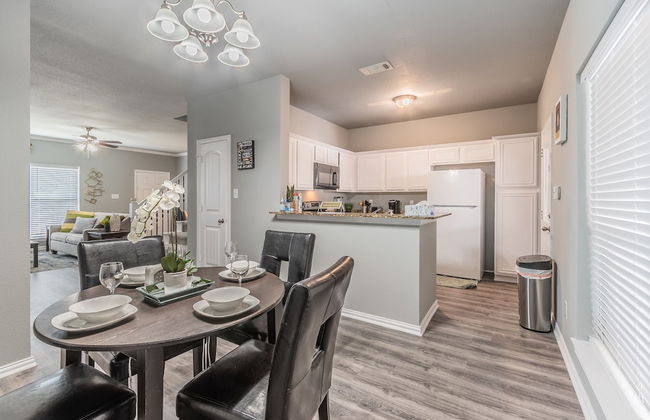 Luxury Townhome Collection GrandPrairie - Foto 78