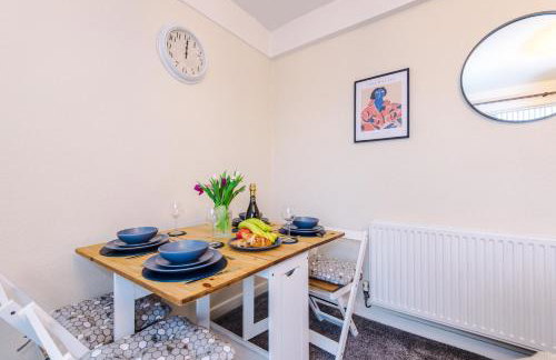 2 Bedroom Home Sleeps 4 Ideal for Long Stays and Business Trips - Foto 6