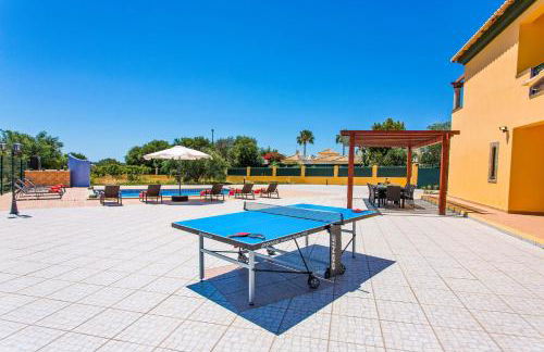 Villa Nincha - Heated Pool - Free wi-fi - Air Con - Foto 9