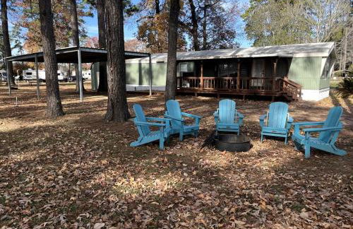 Amazing Vacation Rental in Sabine National Forest on Toledo Bend Lake for a Fantastic Family Escape in Hemphill, Texas - Foto 3