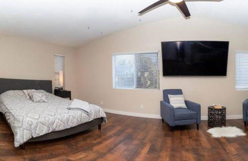 Spacious house with pool heater, hot tub, billiards - Foto 19