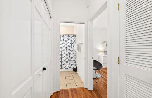 The Old Mission Collection - Downtown Bungalow - Foto 18