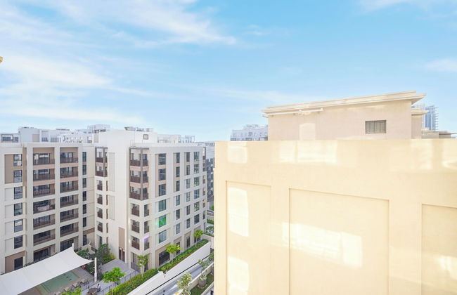 Cozy 1BR at Vida Residences Creek Beach - Photo 14