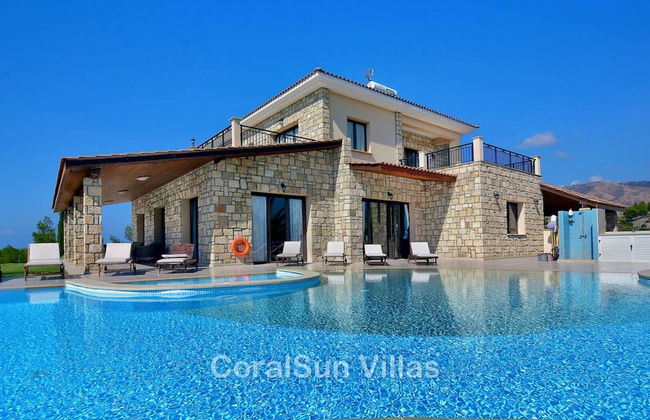 Amazing Luxury Villa, Enormous Heated Pool Jacuzzi, Gym, Games Room In Paphos, - Foto 48