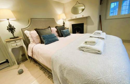 Beautiful Immaculate Aldeburgh cottage, free parking, sunny outdoor space, dog friendly - perfect for Spring seaside escapes - Foto 34