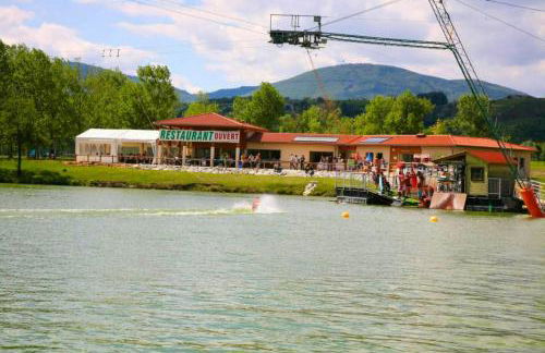 Bungalow charmant à Condrieu avec piscine partagée conviviale - Foto 11