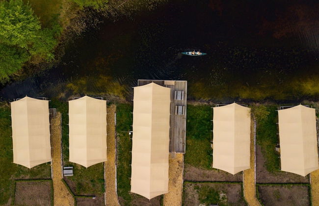 Lovely Tent with Kitchen & Bathroom Located near Pond - Photo 28