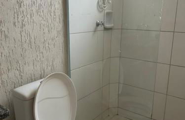 Apto c Ar condicionado Prox Hospital Madrecor, UFU, Sabia Park - Foto 25