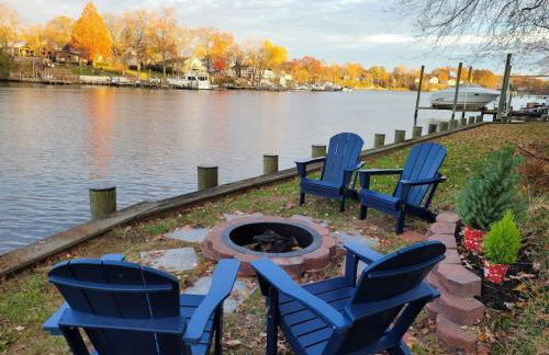 Waterfront 5 Bedroom Near BWI Annapolis Baltimore - Foto 2
