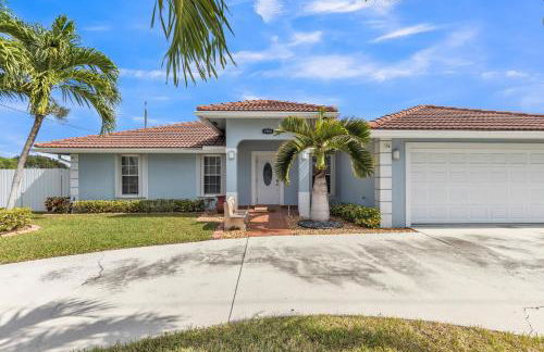 Gorgeous Lake Worth Beach House 4 Bedroom Home by RedAwning - Photo 58