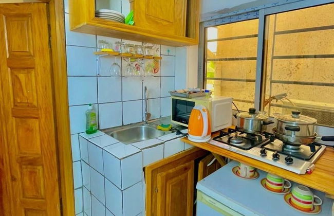 1 Bed Studio Sleeps 2 - Canal View, Parking, Wifi - Foto 6