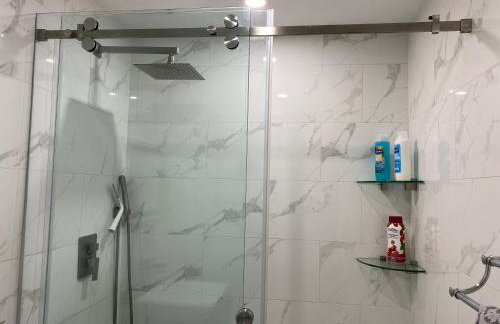 Beautiful House 7 min from Miami Airport w FREE parking - Photo 62