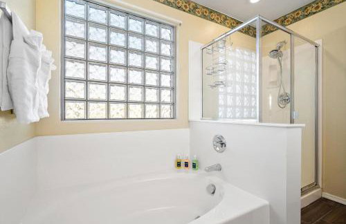 The Gem Getaway Pool Gameroom Gym by Relaxtay - Foto 14