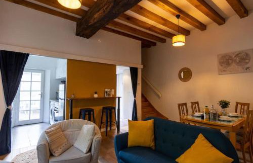 Maison au pied du Château-Cour-Proche Centre Ville - Foto 15