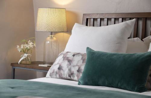 Corner Cottage - Photo 14