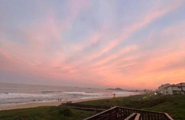 Resort em Barra velha, pé na areia e vista mar - Photo 44