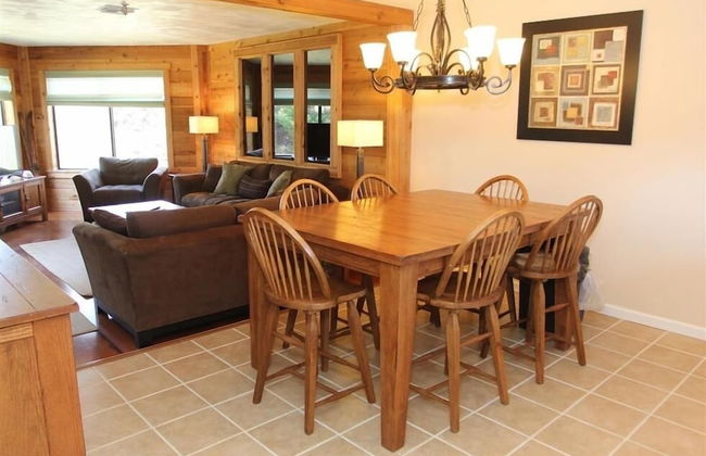 Seven Springs 1 Bedroom Deluxe Condo, Pet Friendly! by RedAwning - Foto 10