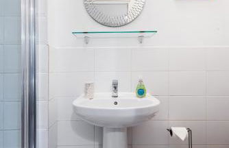 Garden flat near Ealing Broadway - Foto 18