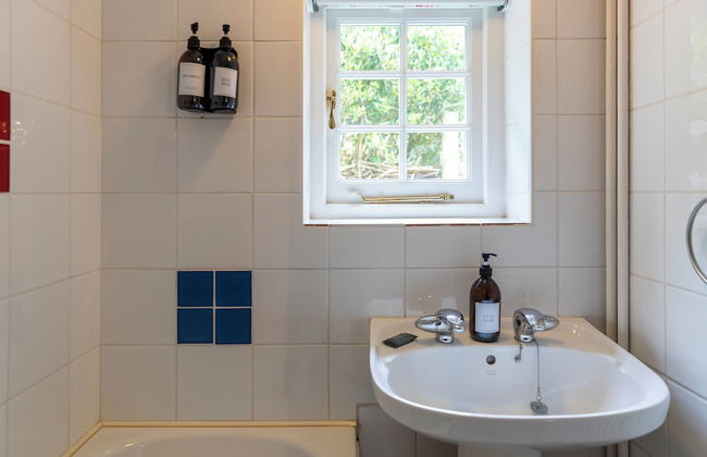 Danny Lodge | By Huluki Sussex Stays - Foto 26