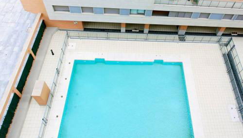 Ático con terraza y vistas, parking gratuito - Foto 3