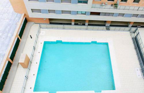 Ático con terraza y vistas, parking gratuito - Foto 3