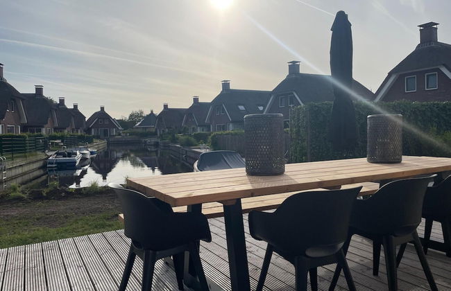 Chalet by Water in Idskenhuizen Recreation Park - Foto 6