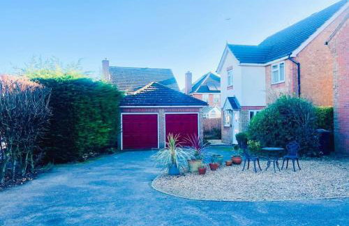 ELY House with FREE private parking - Foto 24