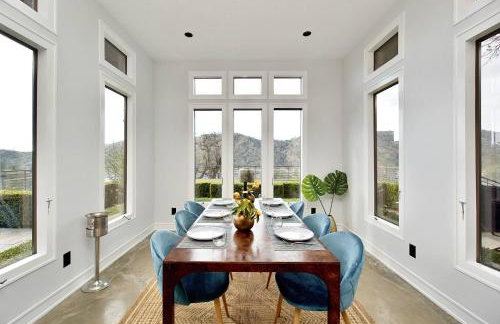 Serene Millerton Lake Villa w/ Panoramic Lake View - Foto 3