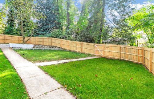 Retro Cumberland 2-Story Hangout near Six Flags - Foto 30