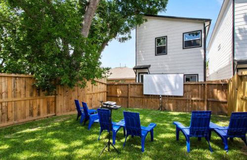 Chic 4BR Getaway Near NRG TMC - Foto 36