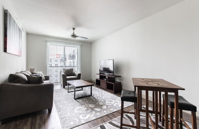 StayOvr at Legacy West - Windrose - Foto 1