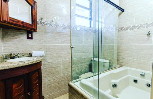 Excelente apartamento no melhor point de Itaúna a 100 m da praia - Foto 21