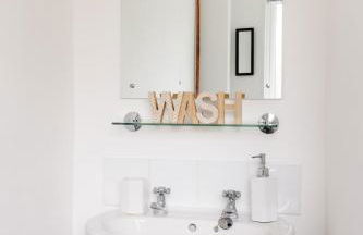 The Old Salt Store, 2 bed apartment with stunning river view - Photo 22