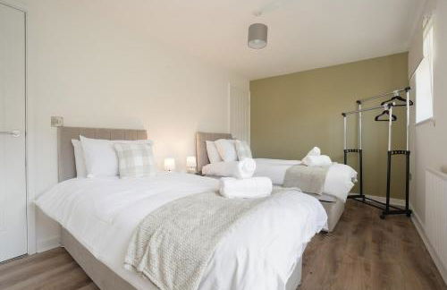 Yasmin's Townhouse - Sleeps upto 10, great for groups with FREE Parking - Hosted by Stay Host Save - Foto 22