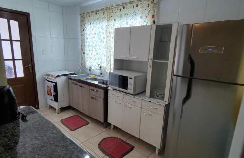 Apto jeito de casa entre mar e montanha AR - Foto 15